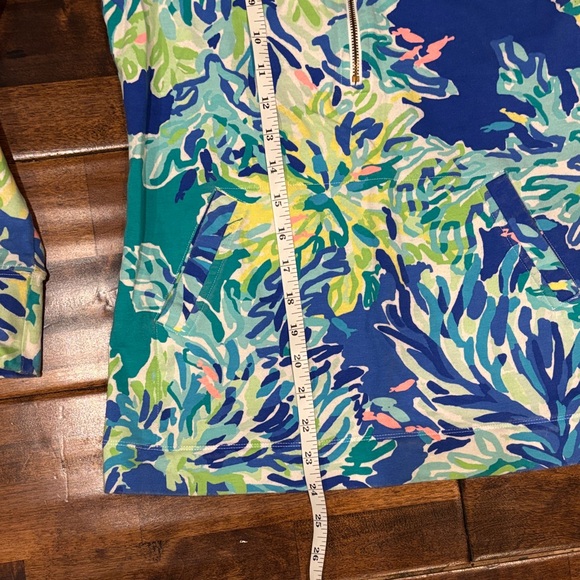 Lilly Pulitzer Blue and Green Patterned Top - Picture 7 of 9